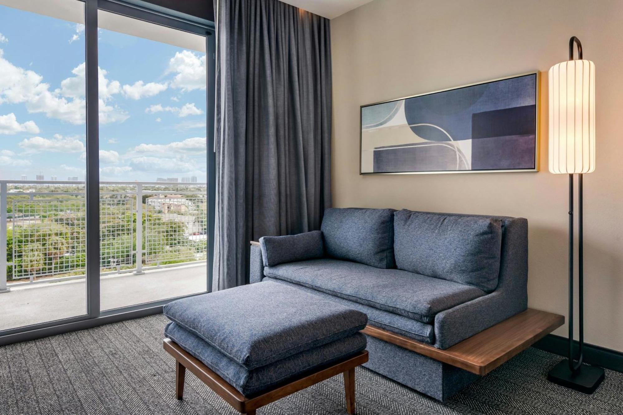 Courtyard By Marriott Fort Lauderdale Downtown מראה חיצוני תמונה